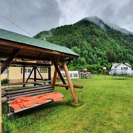 Отель Casa Petruta Dambovicioara Podu Dimbovitei Экстерьер фото