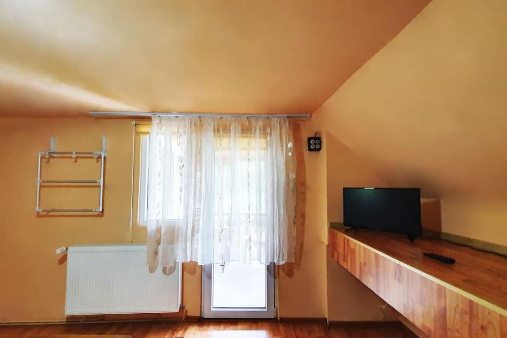Отель Casa Petruta Dambovicioara Podu Dimbovitei Экстерьер фото