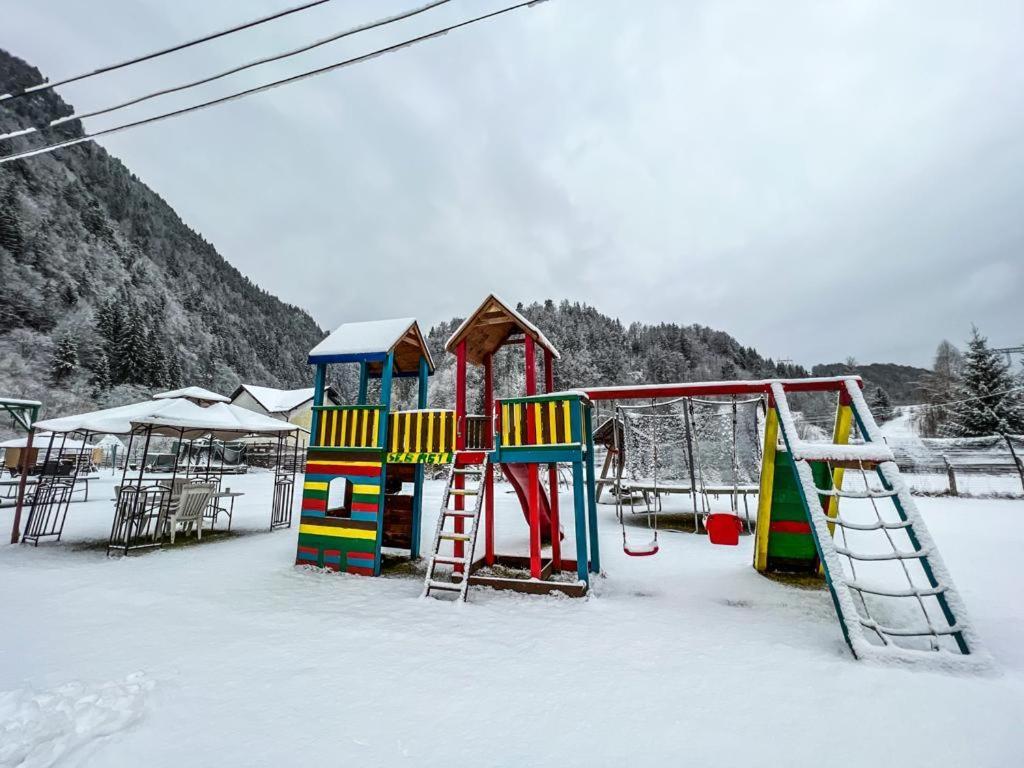 Отель Casa Petruta Dambovicioara Podu Dimbovitei Экстерьер фото